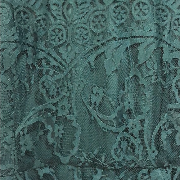 BB Dakota Rhianna Illusion Yoke Lace Dress - Picture 2 of 3